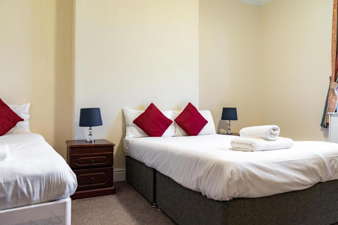 The Royal Hotel Crewe, A Brilliant Collection, Powered By Oyo Exterior foto